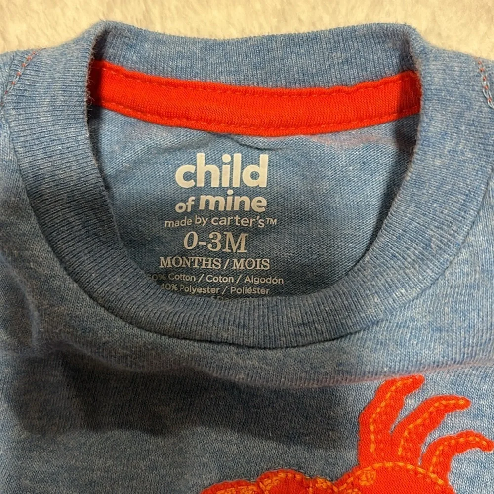Carters 0-3 months little crab one piece shorts outfit for baby. easy buttons